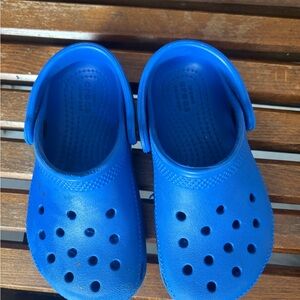 CROCS Kids Vibrant Blue Water Shoes